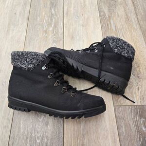 The Warmers Winter Snow Boots black made in Canada size 8.5 women's
